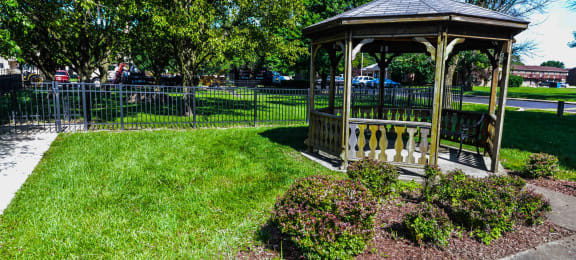 Gazebo at Carriage House Evansville
