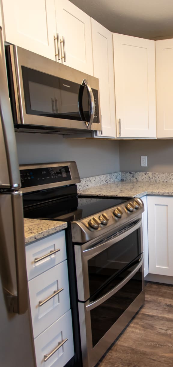 Oxford Court Unit 107 Kitchen
