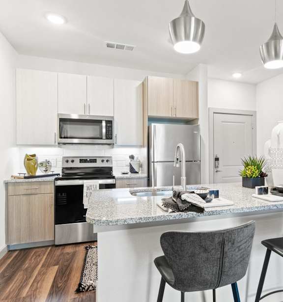 Northside at the Woodlands Resident Kitchen for Entertaining