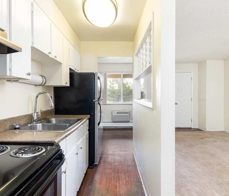 Meridian Garden Apartments 48 of 81