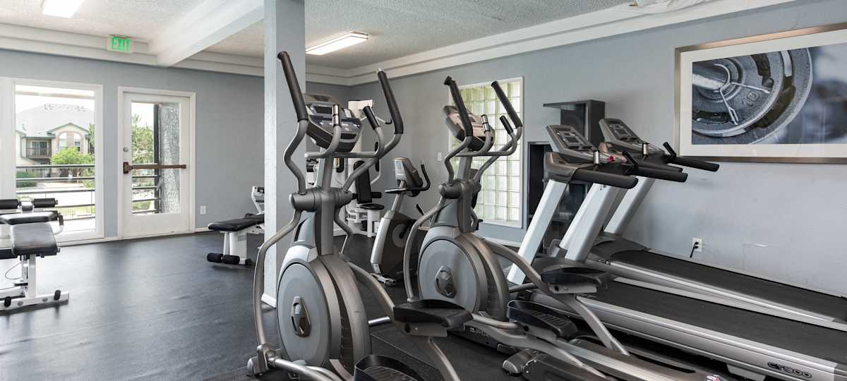Gym at Wentworth Apartments (6 of 8)