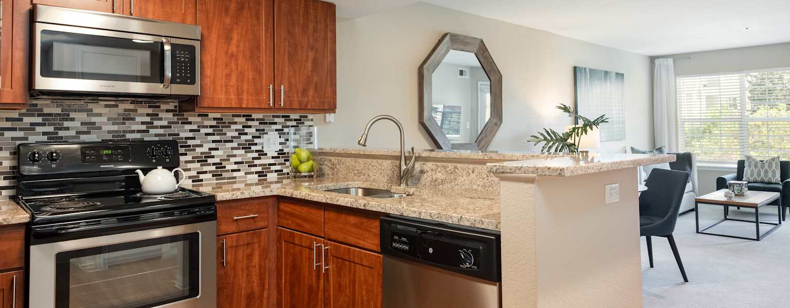 MODERN LIVING I ﻿ N THE DENVER TECH CENTER 35 of 82
