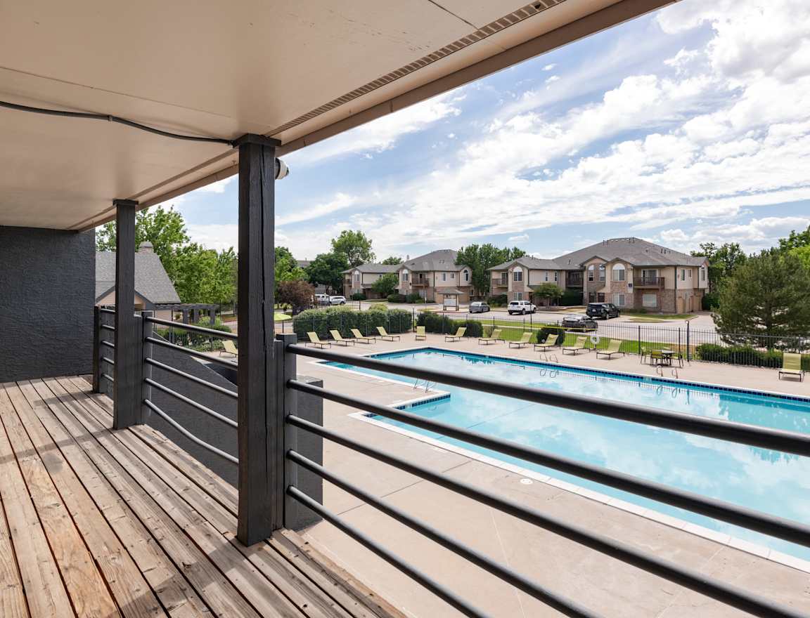 Pool at Wentworth Apartments (3 of 8)