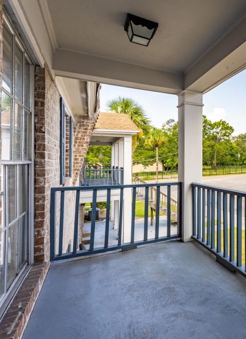 Patio area at Jacksonville Heights Apartments