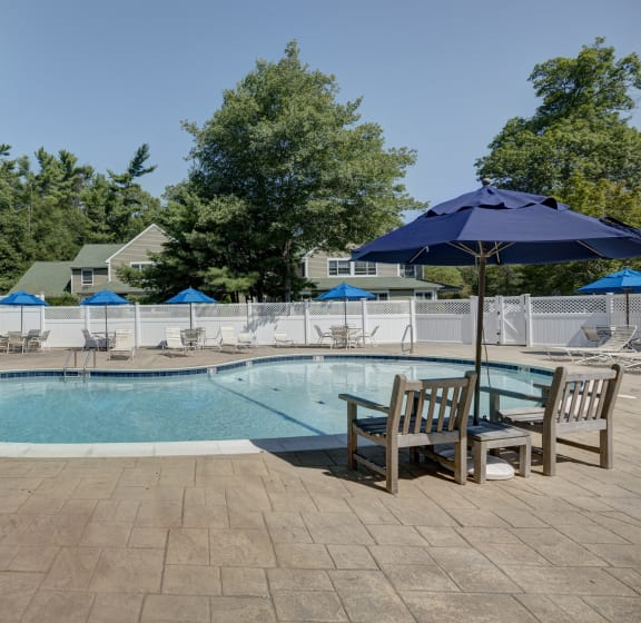 Community Swimming Pool with Lounge Chairs at Mariner's Hill Apartments, Marshfield