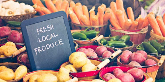 Farmers Market at Madison Sierra Sun, Puyallup, Washington