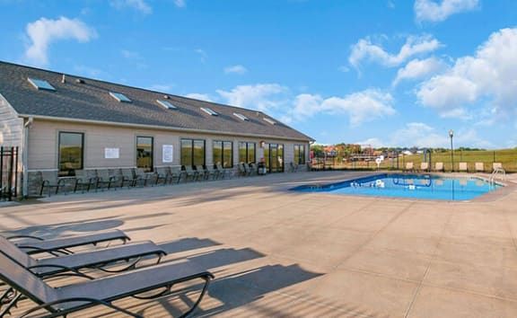high point east apartment with pool