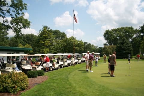 Golf Court near Deerfield Crossing Apartments, Lebanon