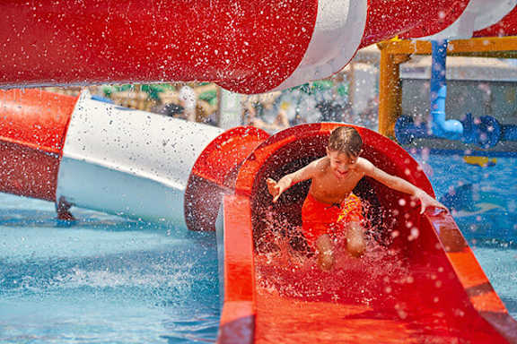 Fun Plex waterpark Omaha, NE