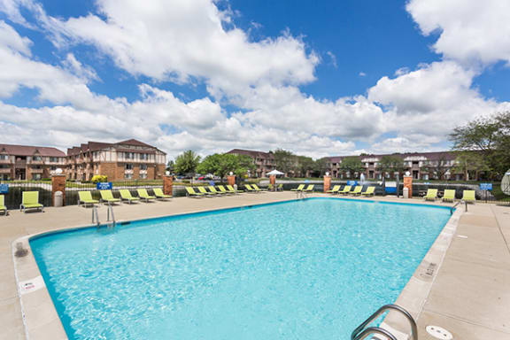 Outdoor Lakeside Swimming Pool with Sundeck at Scarborough Lake Apartments, Indianapolis 46254