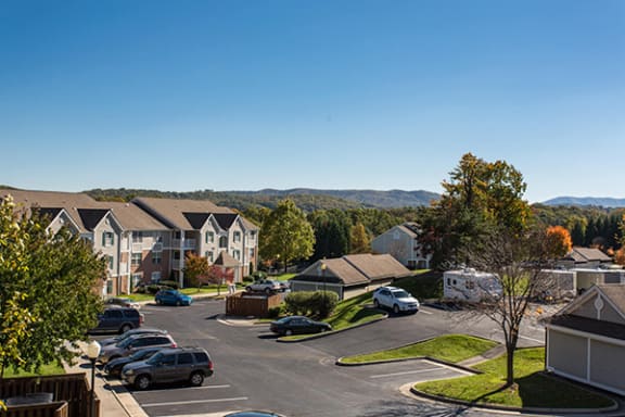 Homes near Blue Ridge Mountains at Sunscape Apartments, Roanoke, VA