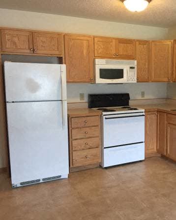 Kitchen at Clearwater Estates 2 Apartments, Baxter