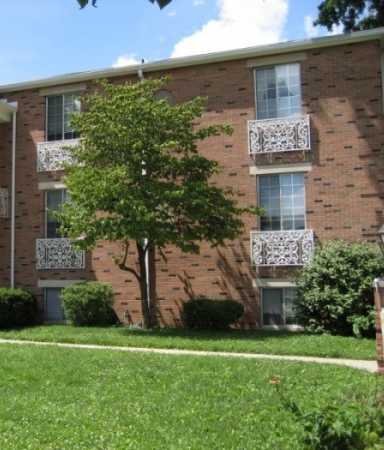 Exterior View at Somerset Apartments in Marion, IN
