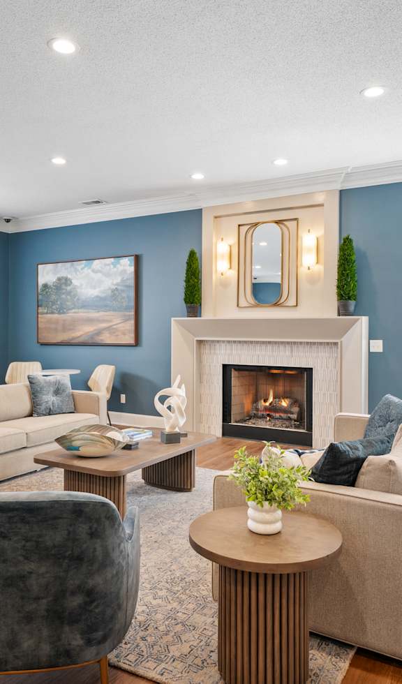 Fireplace Lounge at The Claremont Apartment Homes, Overland Park, KS 6621030