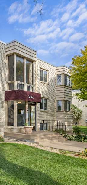 the building in which the apartment is located