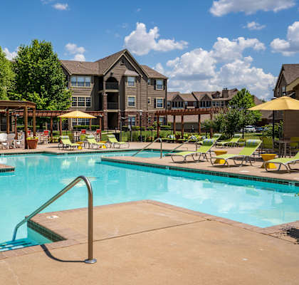 Large Resort-Style Pool & Sundeck