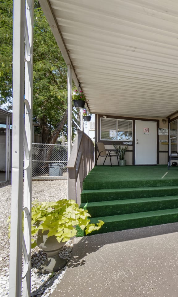 Paradise Groves Leasing Office