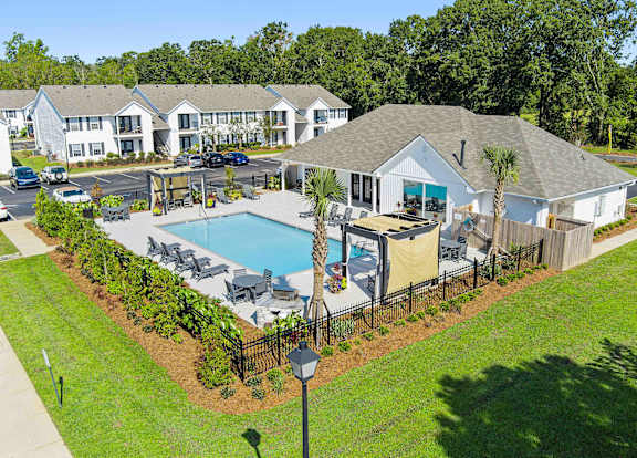 homes for sale and luxury real estate including horse farms and property in the areasat Baldwin Farms Apartments, Robertsdale, 36567