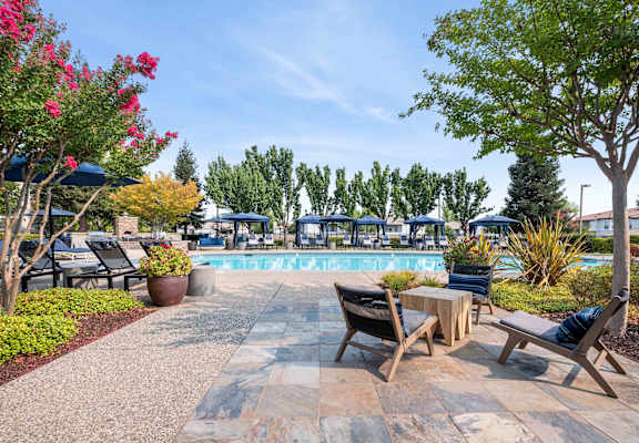 Resort Style Pool and Sun Deck at Ascent at the Galleria in Roseville, California