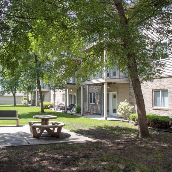 The Legacy Apartments, Grand Forks, ND Private Picnic Areas