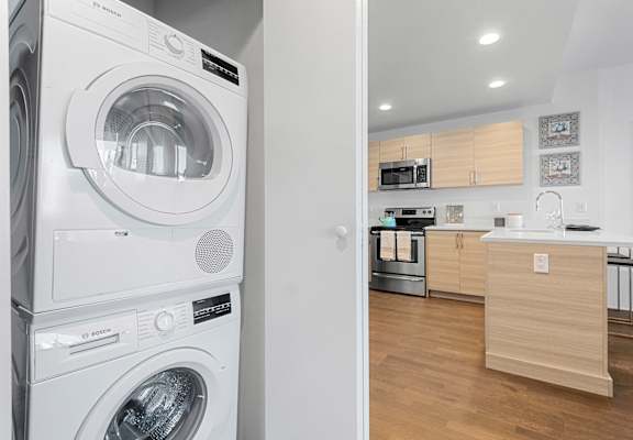 Washer and Dryer at Hudson Lights, New Jersey, 07024