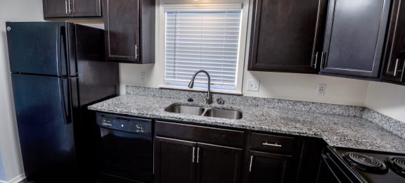 Apartment Kitchen at Carriage House Evansville
