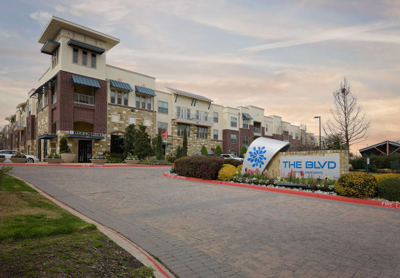 The BLVD Apartments in Irving TX