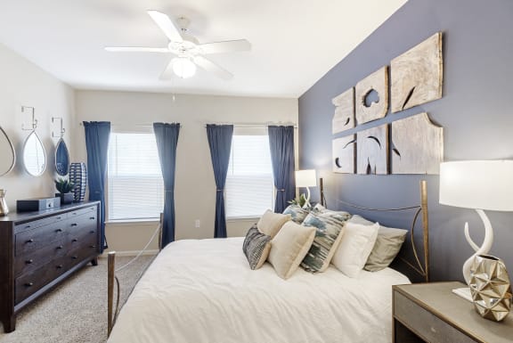 large bedroom at Cumberland Place Apartment Homes, Tyler, Texas