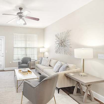 Spacious Living Room at Highlands Apartment Homes, Bartlett, TN, 38135
