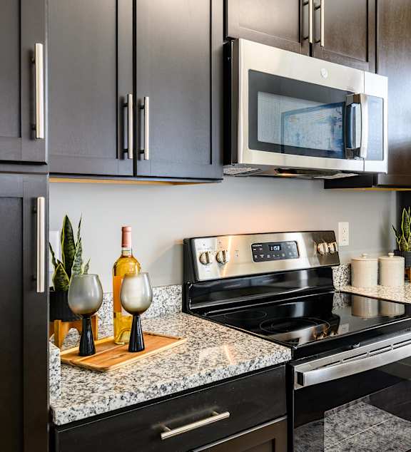 Kitchen Appliances at Penn Circle, Carmel