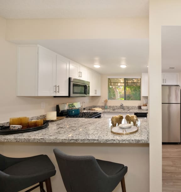 this is a photo of the living room of a 560 square foot, 1 bedroom apartment at