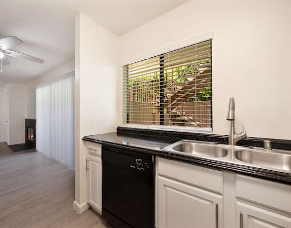the preserve at ballantyne commons apartment kitchen and living room