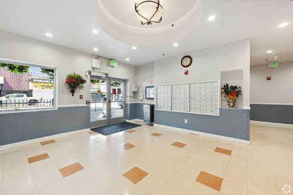 the lobbies at our medical office building are clean and spacious