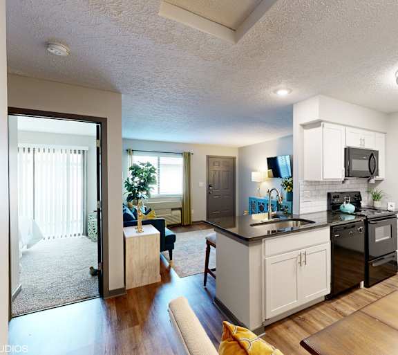 Living Room  at Springburne at Polaris Apartments, Columbus, OH