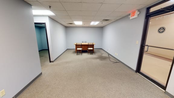Holmen Square Suite 516