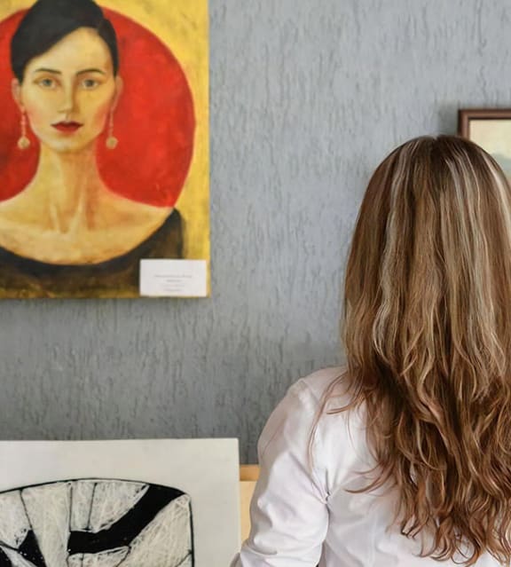 Visit Nearby Art Galleries