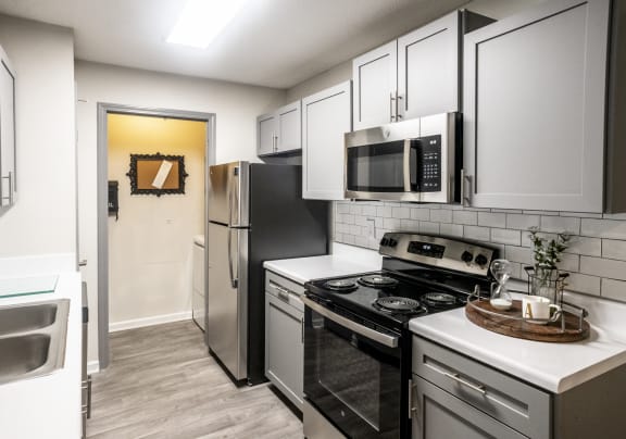 kitchen at Sandstone Creek Apartments , Overland Park, KS