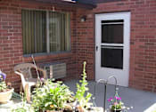 Thumbnail 3 of 5 - Patio area