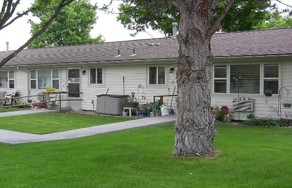 view of yard and units