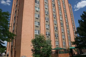 Multistory building