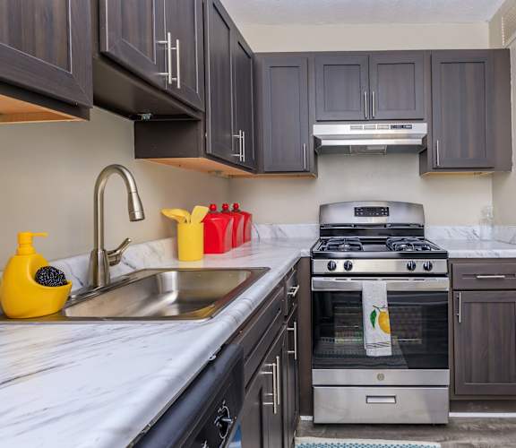 Fully Equipped Kitchen at Ashton Heights, Suitland-Silver Hill, MD, 20746