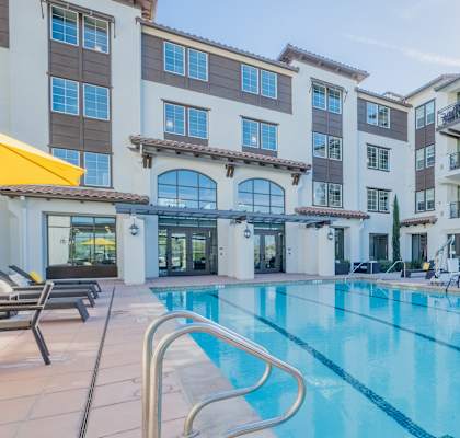 resort-style swimming pool at deer creek senior apartments
