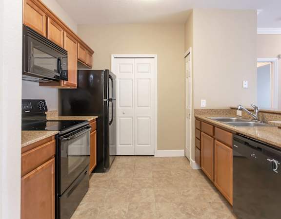Arbor Lakes Kitchen Area
