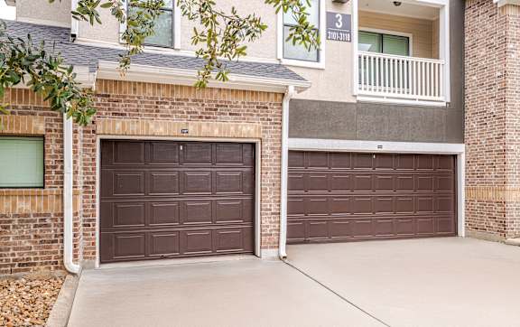 Garages at Avenues at Shadow Creek Ranch Apartments, Pearland, 77584