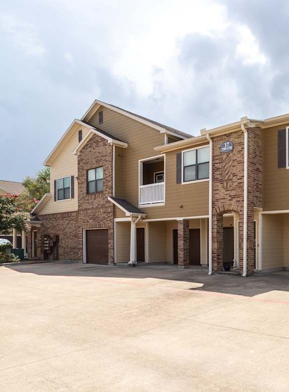 Classic property exterior at Grand Villas at Cinco Ranch, Katy, Texas
