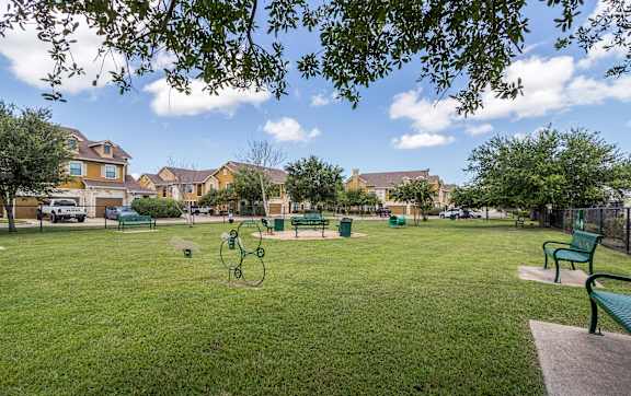Outdoor Recreation Area at Avenues at Tuscan Lakes, League City, 77573