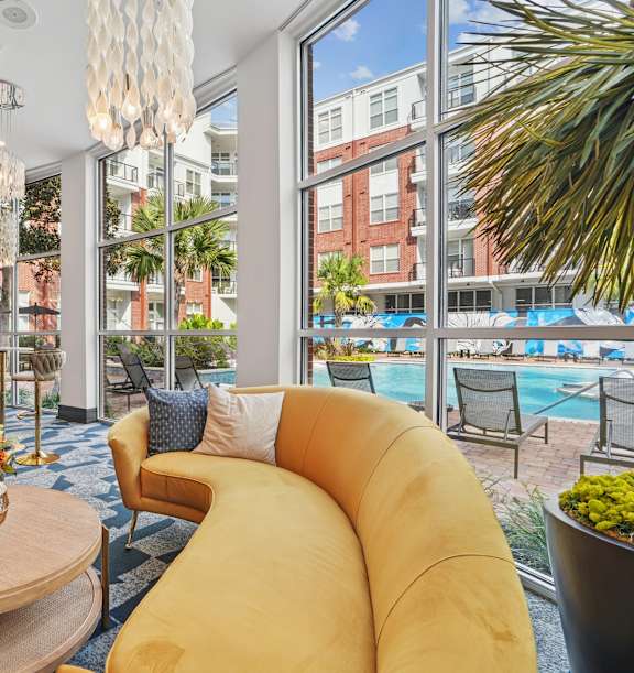 Luxury Kitchen and Dining Area at The Grand at Upper Kirby | Apartments in Houston, TX