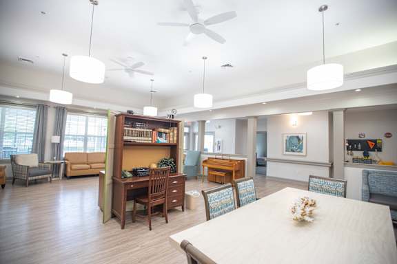 Clubhouse Dining at Spring Arbor of Wilson, Wilson, 27893-2873