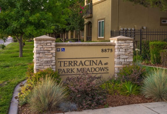 Terracina at Park Meadows sign