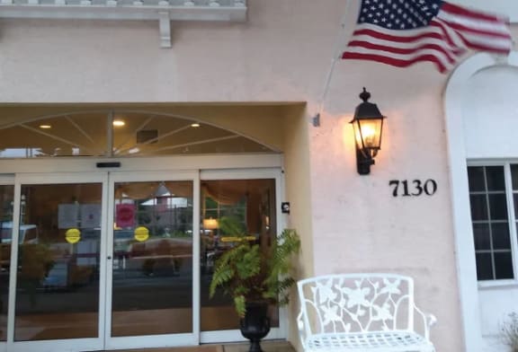 the front of the building at Savannah Grand of Sarasota, Sarasota